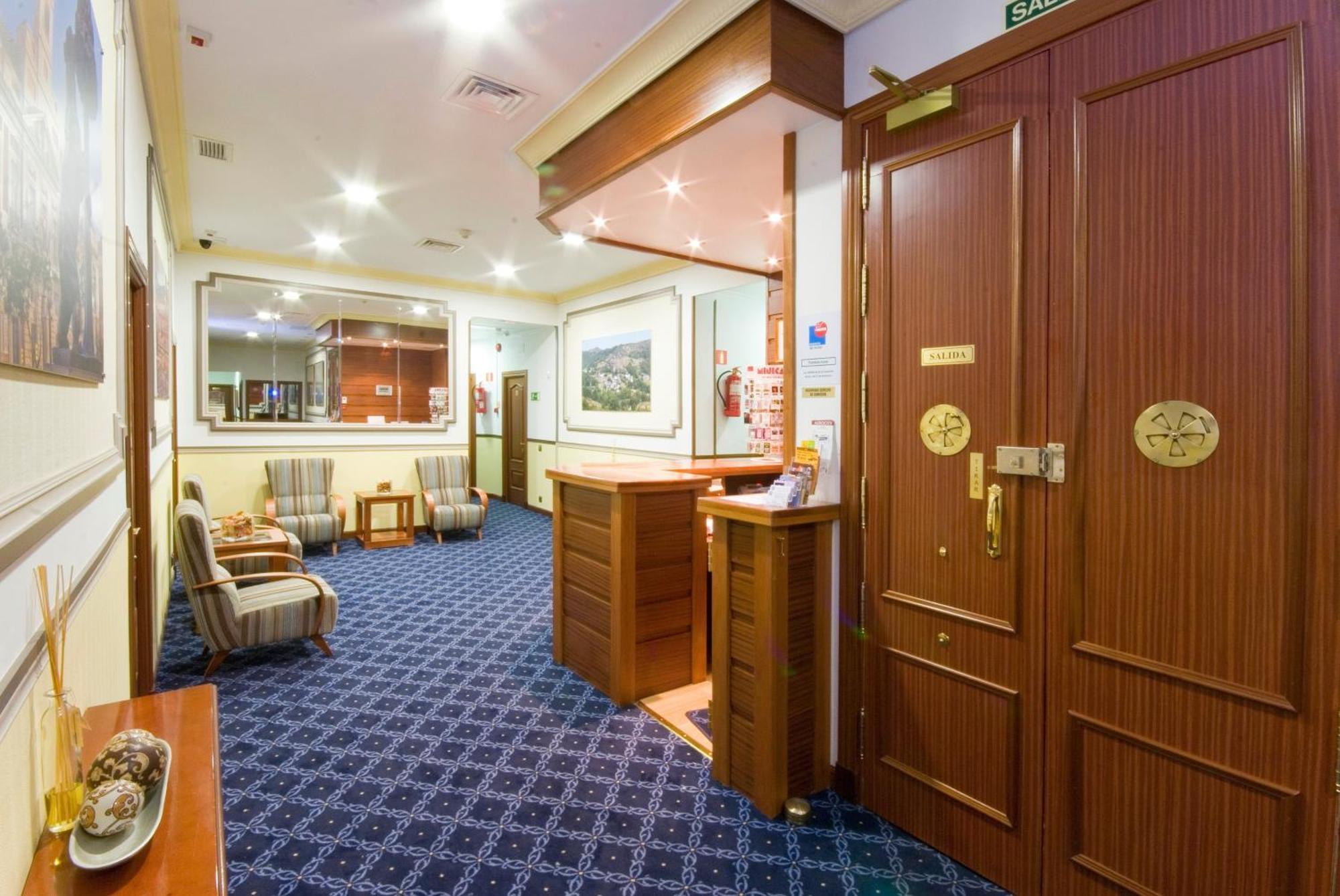 Hostal Edreira Madrid Bagian luar foto